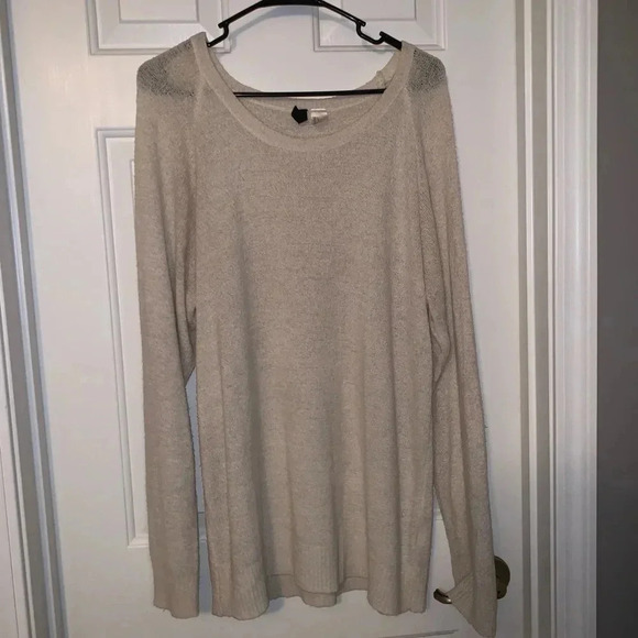 Cream Sweater ❤️ - Picture 1 of 4